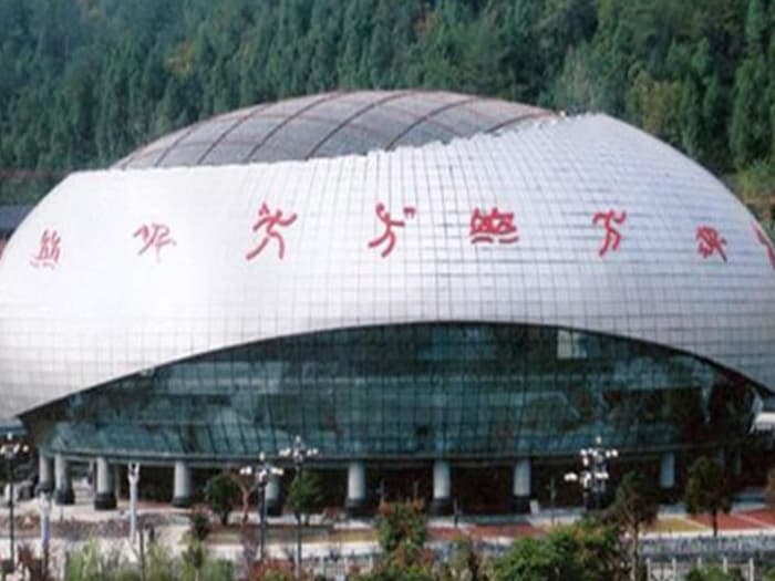 盘锦体育中心球形网架加工安装